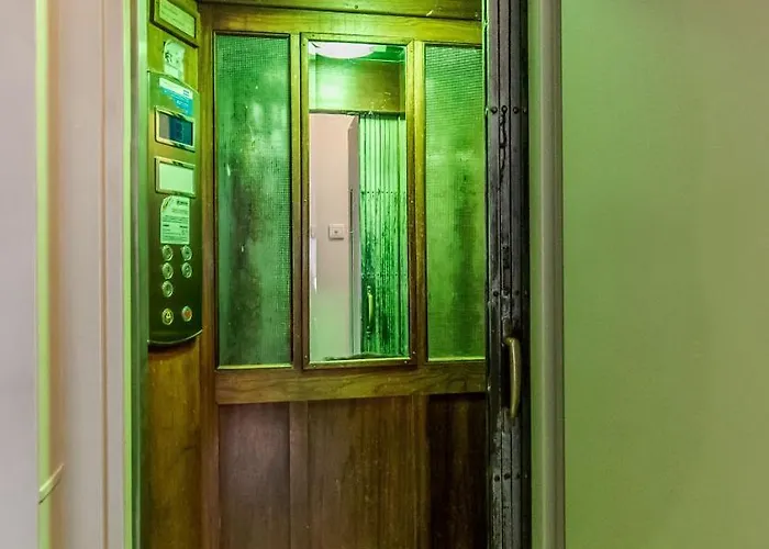 Marques De Pombal Metropolitan Flat Daire