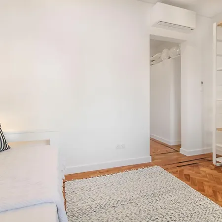 Marques De Pombal Metropolitan Flat Апартаменты